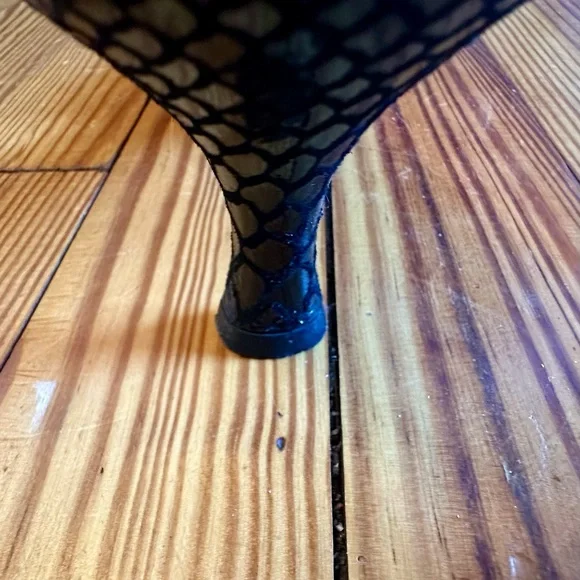 Stuart Weitzman Black Slide Sandals - size 10 - Picture 6 of 7